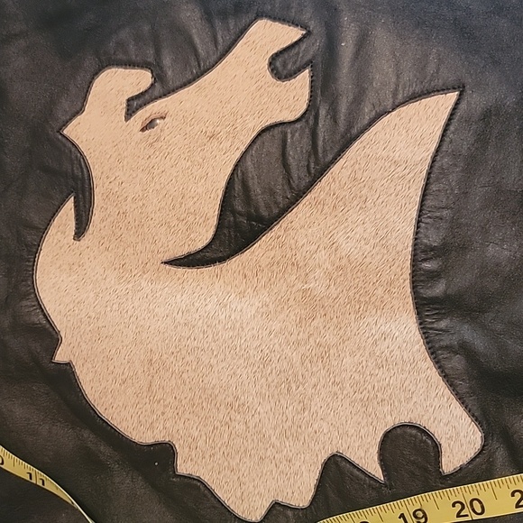 Leather Vest with horse heads on it Size 40 - Picture 7 of 9